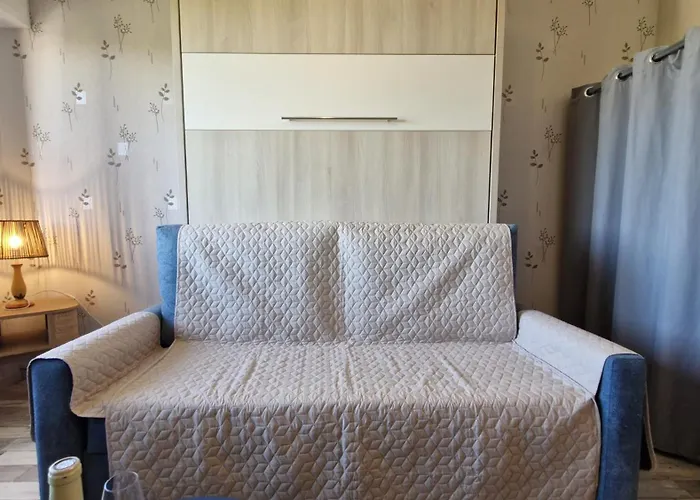 - Cosy Idealement Situe A Proximite De La De Nauzan Apartment *